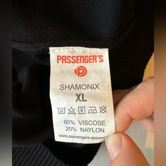 🆕 Passenger’s Black Pullover Sweater, XL - Picture 4 of 6
